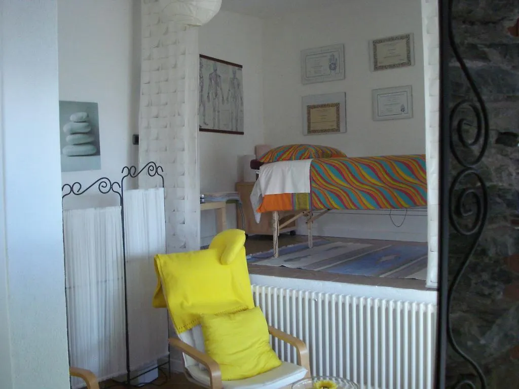 Agriturismo La Sorgente Aparthotel Gravedona 0*,